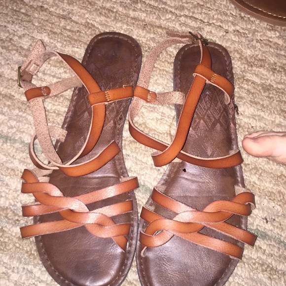 Sandals - Picture 2 of 2